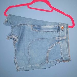 American Eagle Mom shorts 💙